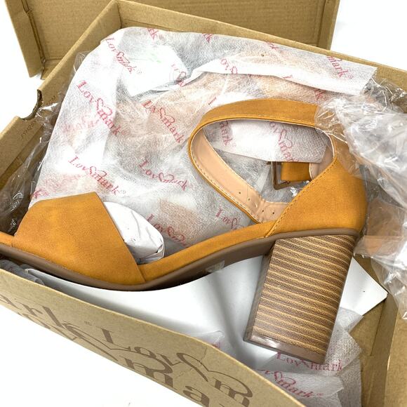 LovMark Sandal Women's Sz 8.5 Stellar Open Toe Heeled Faux Suede Ankle Strap Tan - Picture 3 of 9